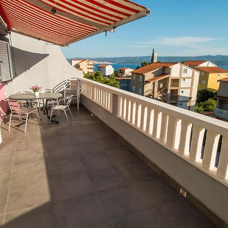 Mrkonjic Branko & Marija Apartmani Оміш Екстер'єр фото