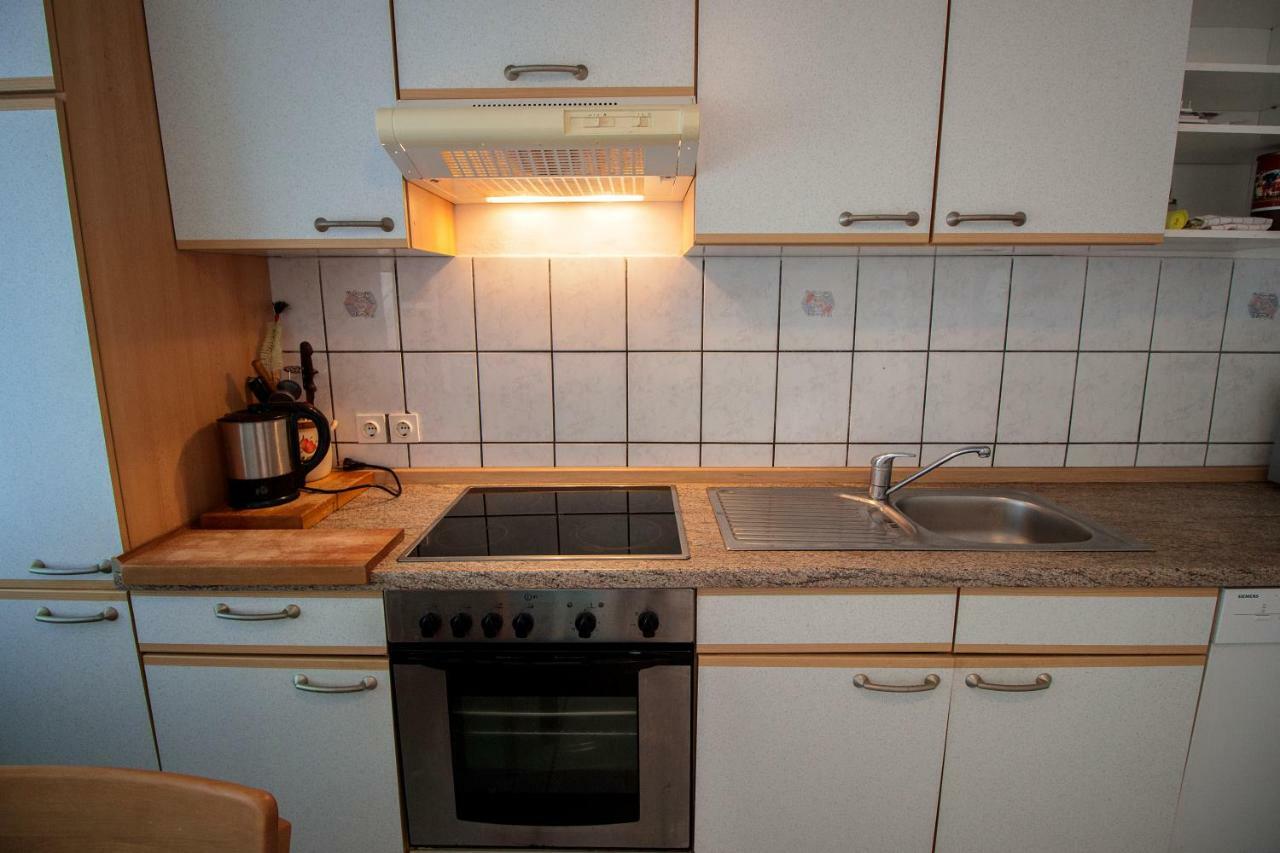 Mrkonjic Branko & Marija Apartmani Оміш Екстер'єр фото