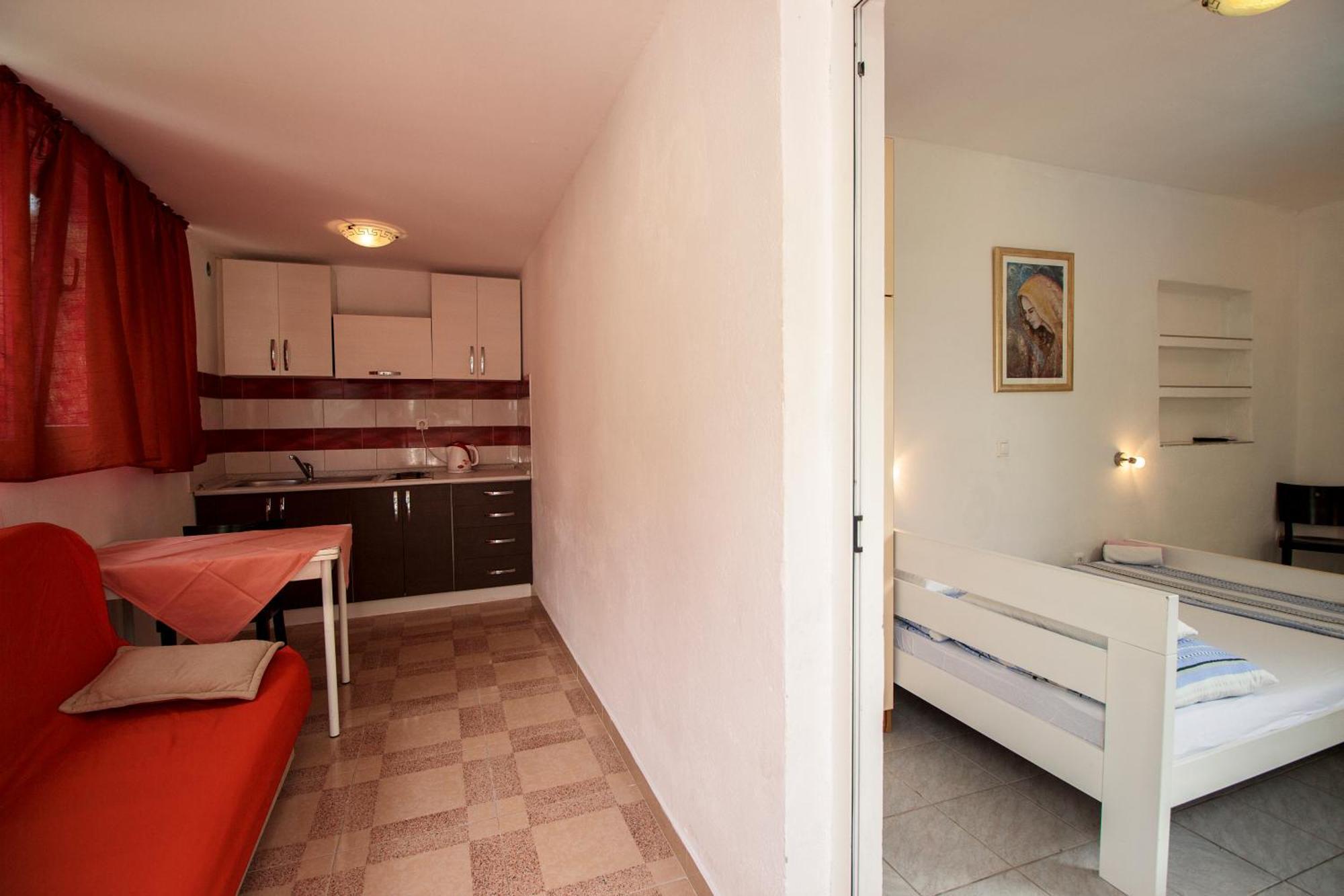 Mrkonjic Branko & Marija Apartmani Оміш Екстер'єр фото